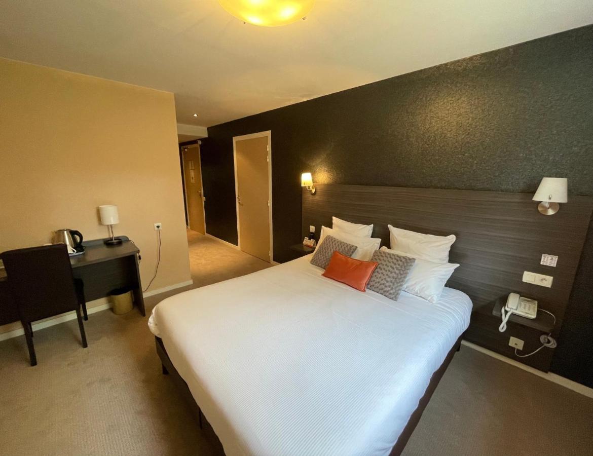 Hotel Arcadia Lannion Bagian luar foto