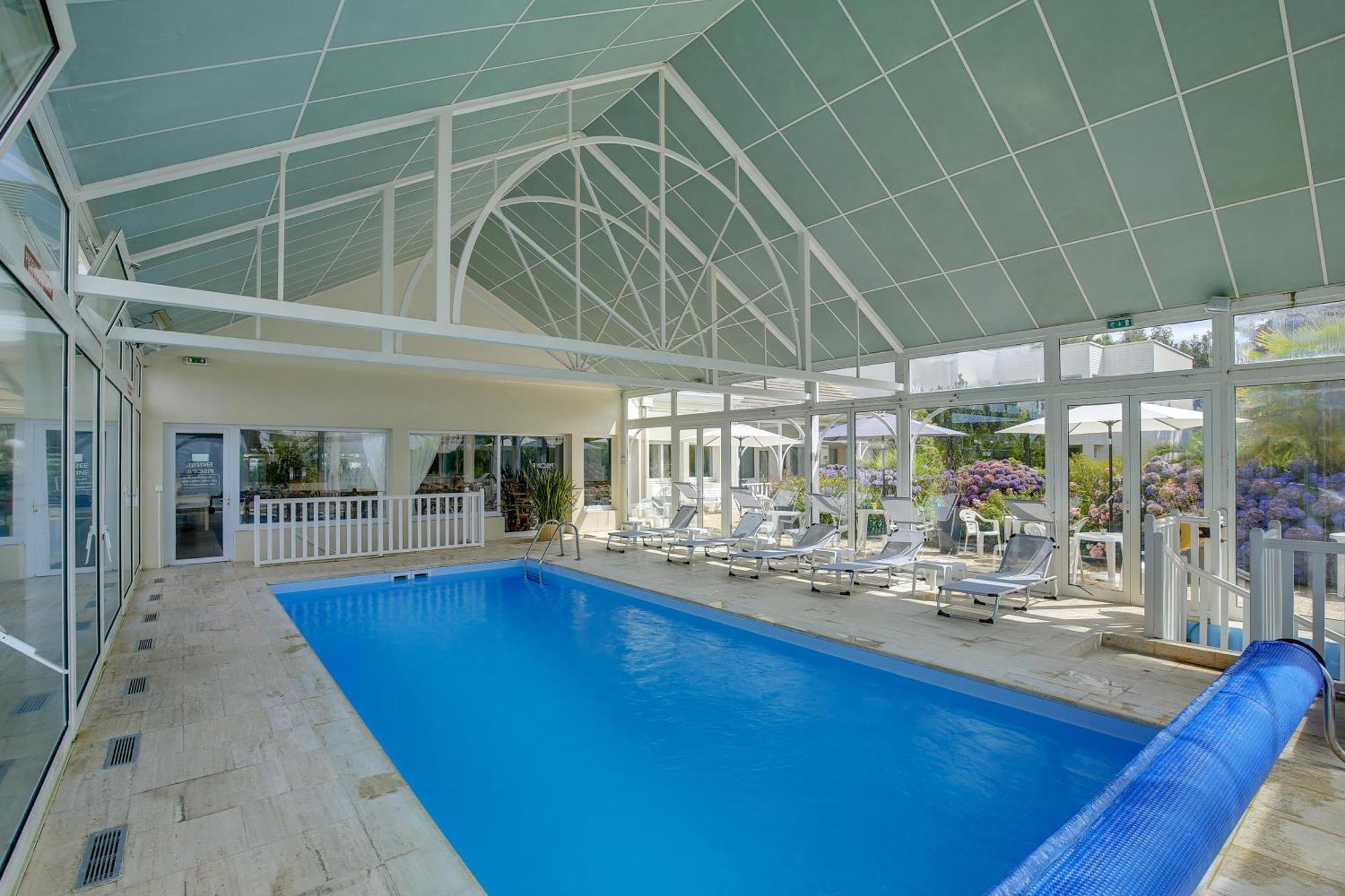 Hotel Arcadia Lannion Bagian luar foto
