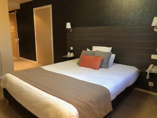 Hotel Arcadia Lannion Bagian luar foto