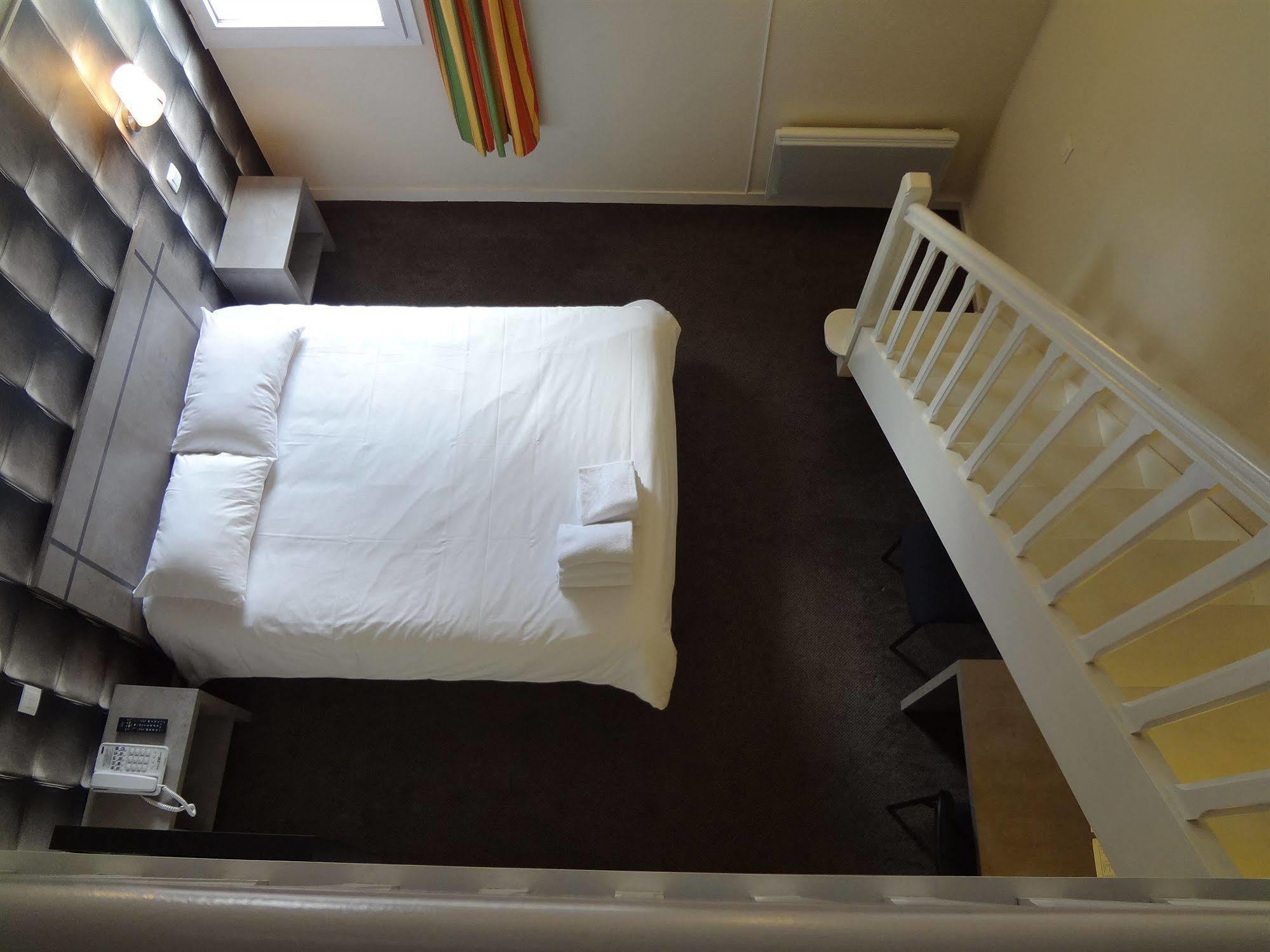 Hotel Arcadia Lannion Bagian luar foto