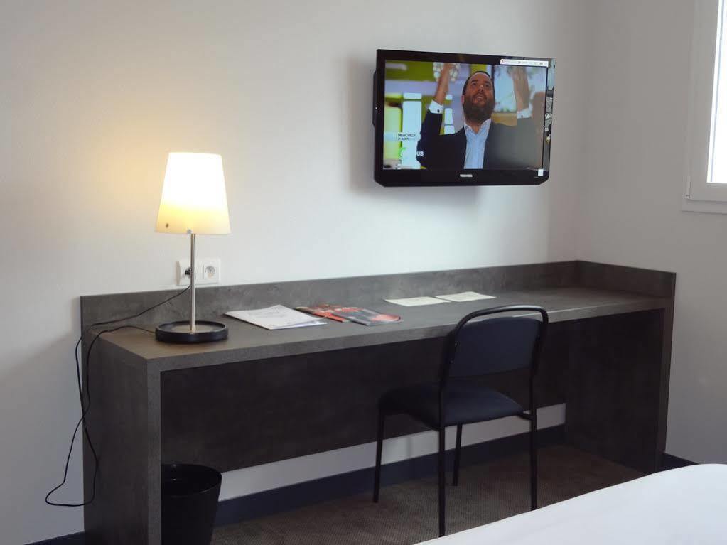 Hotel Arcadia Lannion Bagian luar foto